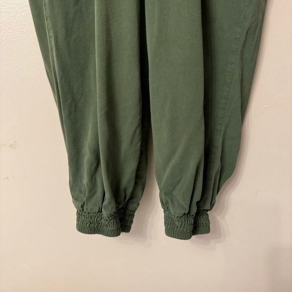 Torrid Relaxed Fit Jogger - Challis Olive Green Women Size 00 - Picture 6 of 8